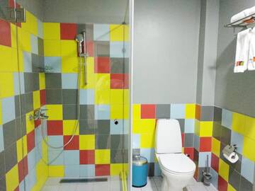 Фото номера Двухместный номер Делюкс с 1 кроватью Отель City Hotel Shymkent г. Шымкент 6