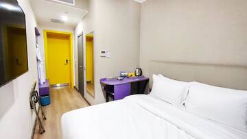 Фото номера Бюджетный двухместный номер с 1 кроватью Отель City Hotel Shymkent г. Шымкент 6