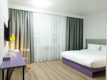Фото номера Двухместный номер Делюкс с 1 кроватью Отель City Hotel Shymkent г. Шымкент 2