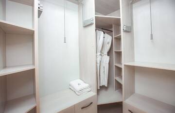Фото номера Люкс с 2 спальнями Отель Park Hotel Orleu г. Шымкент 6