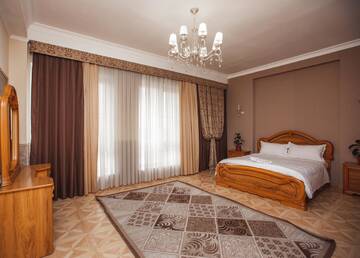 Фото номера Люкс с 2 спальнями Отель Park Hotel Orleu г. Шымкент 2