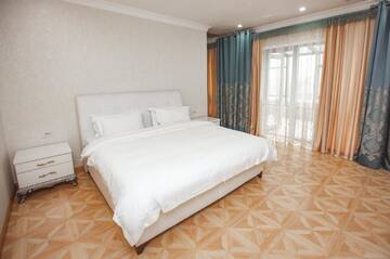 Фото номера Люкс с 2 спальнями Отель Park Hotel Orleu г. Шымкент 5