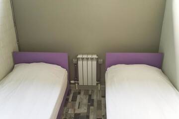 Фото номера Двухместный номер с 2 отдельными кроватями Хостелы City Hostel Shymkent г. Шымкент 7
