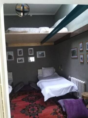 Фото номера Двухместный номер с 1 кроватью Хостелы Hostel Sweet home г. Шымкент 43